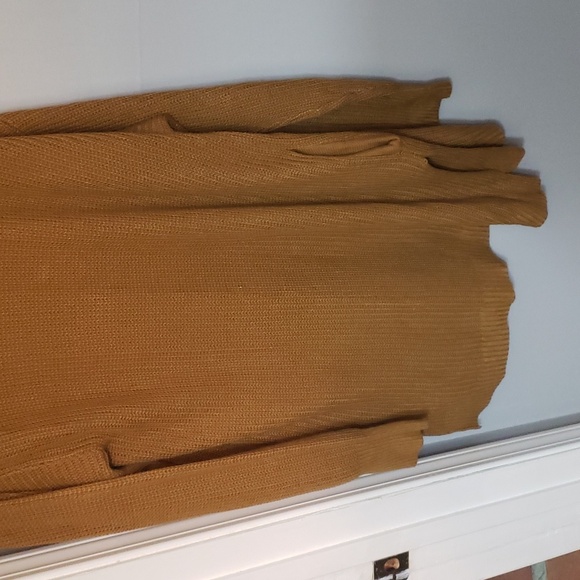 Cardigan - Picture 4 of 4